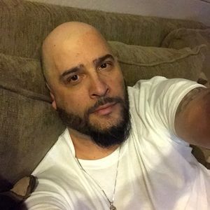 Meet your Posher, Dennis